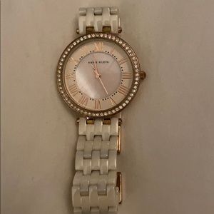Ann’s Klein light pink watch